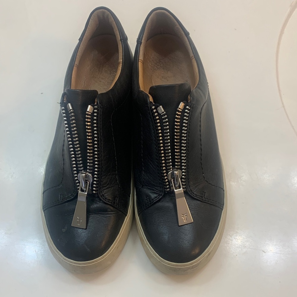 Frye Black Leather Women's Shoes